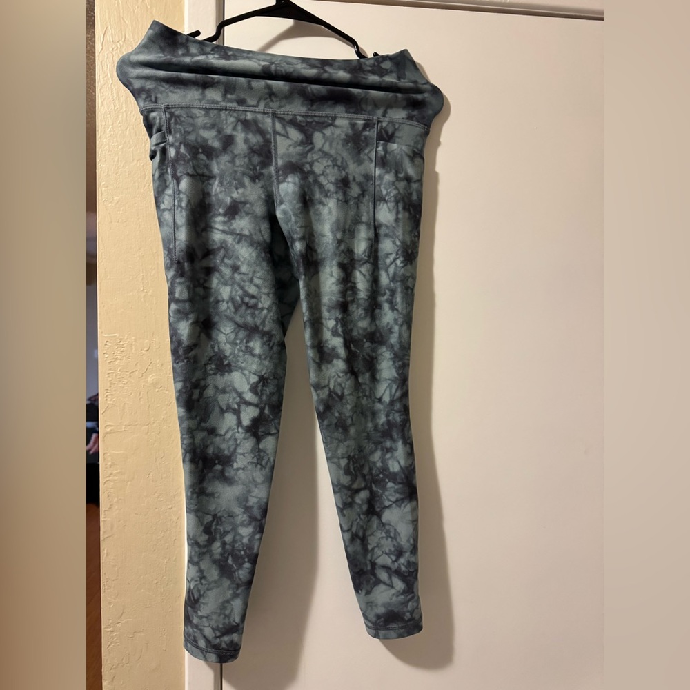 Athleta tie die leggings